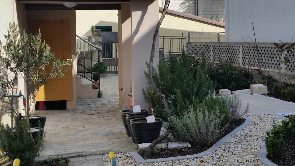 Apartments Mali Raj Vranjic Δωμάτιο φωτογραφία