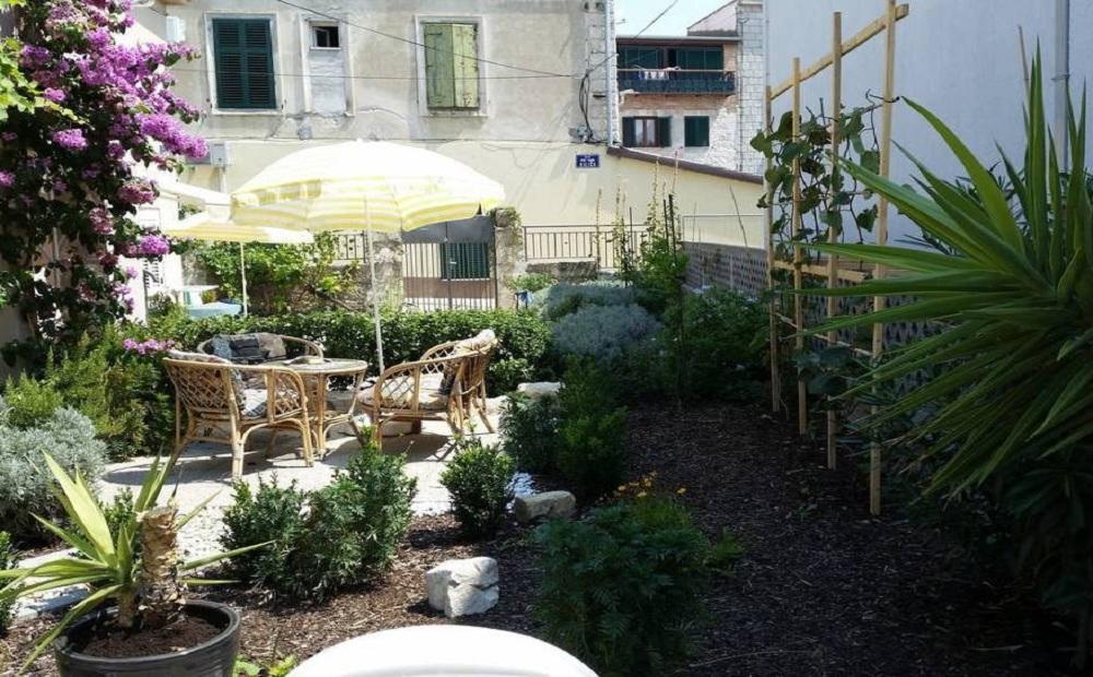 Apartments Mali Raj Vranjic Εξωτερικό φωτογραφία