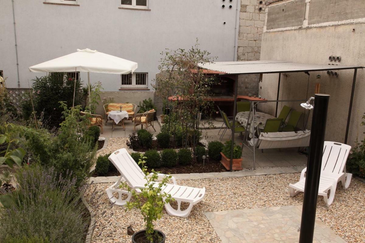 Apartments Mali Raj Vranjic Εξωτερικό φωτογραφία